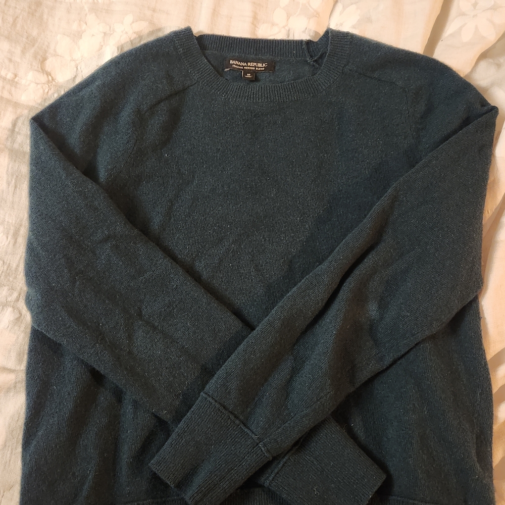 Banana Republic Dark Green Crewneck Sweater - Picture 2 of 3